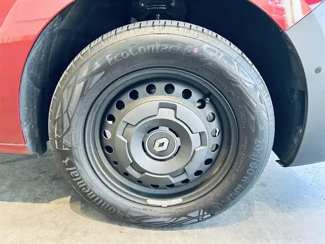 ルノー ルノー カングー ヴァリエテ 大阪府 2024(令6)年 0.9万km ワイン 150台限定車/ワンオーナー/純正ディスプレイオーディオ/applecarplay/バックカメラ/ACC/ブラインドスポット/LEDヘッドライト/クリアランスソナー/ワイヤレス充電/ハーフ革/ルーフレール/スマートキー/ETC/ドラレコ