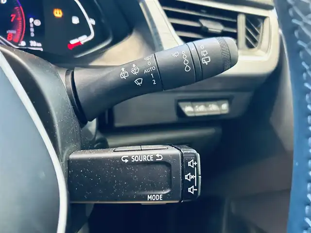 ルノー ルノー カングー ヴァリエテ 大阪府 2024(令6)年 0.9万km ワイン 150台限定車/ワンオーナー/純正ディスプレイオーディオ/applecarplay/バックカメラ/ACC/ブラインドスポット/LEDヘッドライト/クリアランスソナー/ワイヤレス充電/ハーフ革/ルーフレール/スマートキー/ETC/ドラレコ