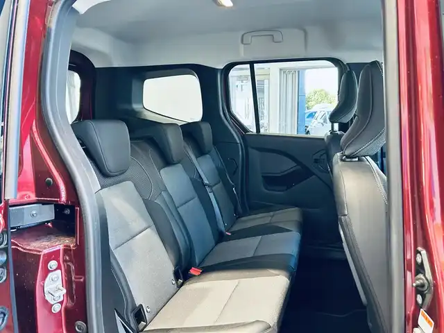 ルノー ルノー カングー ヴァリエテ 大阪府 2024(令6)年 0.9万km ワイン 150台限定車/ワンオーナー/純正ディスプレイオーディオ/applecarplay/バックカメラ/ACC/ブラインドスポット/LEDヘッドライト/クリアランスソナー/ワイヤレス充電/ハーフ革/ルーフレール/スマートキー/ETC/ドラレコ