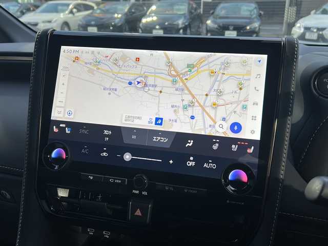 トヨタ ヴェルファイア ハイブリット Z プレミア 広島県 2024(令6)年 0.9万km プラチナホワイトパールマイカ 禁煙/左右独立ムーンルーフ/トヨタチームメイト/・アドバンストパーク/・パーキングサポートブレーキ/・アドバンストドライブ/・緊急時操舵支援/・フロントクロストラフィックアラート/・レーンチェンジアシスト/・ドライバーモニターカメラ/セーフティセンス/・プリクラッシュセーフティ/・レーントレーシングアシスト/・レーダークルーズコントロール/・アダプティブハイビーム/・ロードサインアシスト/・ドライバー異常時対応/・プロアクティブドライビングアシスト/・発進遅れ告知機能/BSM/パーキングサポートブレーキ/デジタルインナーミラー/純正14インチディスプレイ/ナビ/・地デジTV/・ETC2.0/パノラミックビューモニター/フリップダウンモニター（V12T-R72C）/HUD/両側パワースライドドア/パワーバックドア/シートヒーター/ベンチレーション/パワーシート/メモリーシート/ステアリングヒーター/ドライブレコーダー（TZ-DR210）/おくだけ充電/フロアマット/ドアバイザー/AC100V1500W/スペアタイヤ