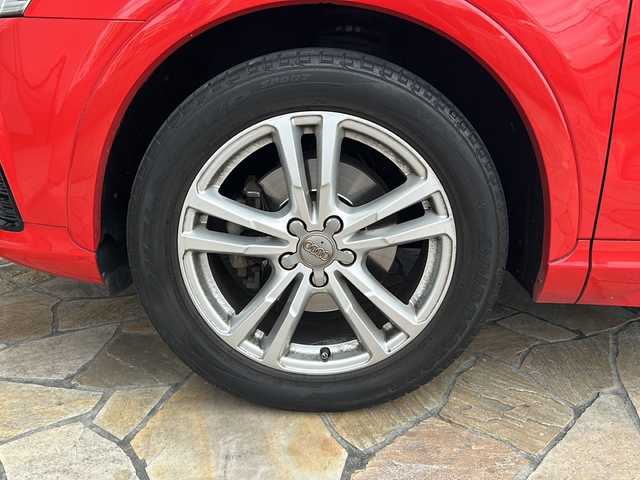 アウディ Ｑ３ 2．0 TFSI クワトロ 180PS 静岡県 2016(平28)年 11.8万km ミサノレッドパールエフェクト 主要装備/・プッシュスタート/・ETC車載器/・前後コーナーセンサー/・前席パワーシート/・ルーフレール/・純正18インチAW/・純正フロアマット/・オートライト/・LEDヘッドライト/・スペアキー/・ステアリングスイッチ