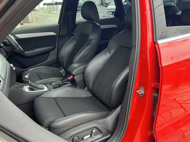 アウディ Ｑ３ 2．0 TFSI クワトロ 180PS 静岡県 2016(平28)年 11.8万km ミサノレッドパールエフェクト 主要装備/・プッシュスタート/・ETC車載器/・前後コーナーセンサー/・前席パワーシート/・ルーフレール/・純正18インチAW/・純正フロアマット/・オートライト/・LEDヘッドライト/・スペアキー/・ステアリングスイッチ
