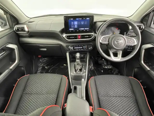 トヨタ ライズ Z 埼玉県 2020(令2)年 1.6万km レーザーブルークリスタルシャイン 純正９インチナビ　フルセグＴＶ　ブラインドスポットモニター　シートヒーター　ＬＥＤヘッドライト　レーダークルーズコントロール　ビルトインＥＴＣ　ドライブレコーダー　カーテンエアバッグ　純正フロアマット