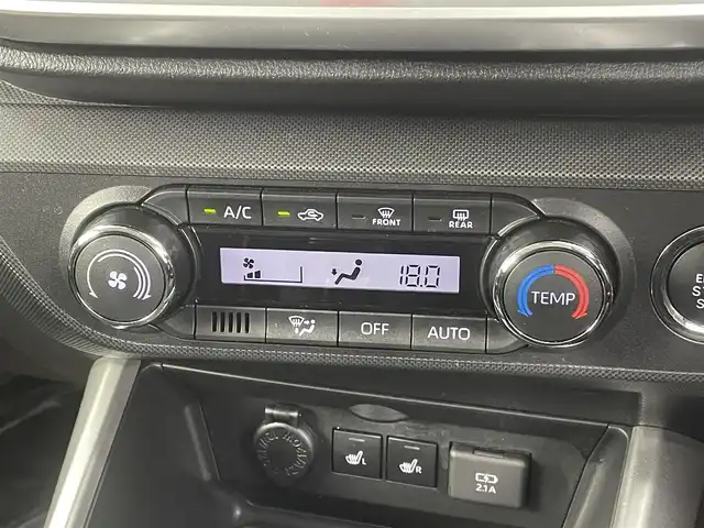 トヨタ ライズ Z 埼玉県 2020(令2)年 1.6万km レーザーブルークリスタルシャイン 純正９インチナビ　フルセグＴＶ　ブラインドスポットモニター　シートヒーター　ＬＥＤヘッドライト　レーダークルーズコントロール　ビルトインＥＴＣ　ドライブレコーダー　カーテンエアバッグ　純正フロアマット