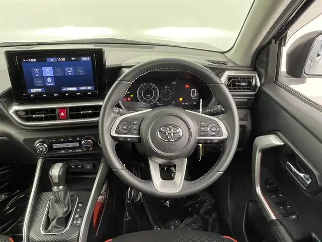 トヨタ ライズ Z 埼玉県 2020(令2)年 1.6万km レーザーブルークリスタルシャイン 純正９インチナビ　フルセグＴＶ　ブラインドスポットモニター　シートヒーター　ＬＥＤヘッドライト　レーダークルーズコントロール　ビルトインＥＴＣ　ドライブレコーダー　カーテンエアバッグ　純正フロアマット