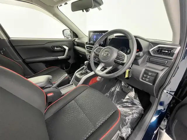 トヨタ ライズ Z 埼玉県 2020(令2)年 1.6万km レーザーブルークリスタルシャイン 純正９インチナビ　フルセグＴＶ　ブラインドスポットモニター　シートヒーター　ＬＥＤヘッドライト　レーダークルーズコントロール　ビルトインＥＴＣ　ドライブレコーダー　カーテンエアバッグ　純正フロアマット