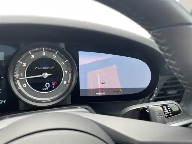 ポルシェ ポルシェ ９１１ ターボS 東京都 2022(令4)年 1.9万km ピュアホワイト フロントリフター/ＰＣＣＢ/ＰＤＣＣ/ＰＡＳＭ/ＡＣＣ/ＢＯＳＥ/黒革シート/エギゾースト/エントリー&ドライブ/マトリクスＬＥＤ/アルカンルーフ/サンルーフ/スポーツクロノパッケージ/ＡｐｐｌｅＣａｒＰｌａｙ／ＡｎｄｒｏｉｄＡｕｔｏ