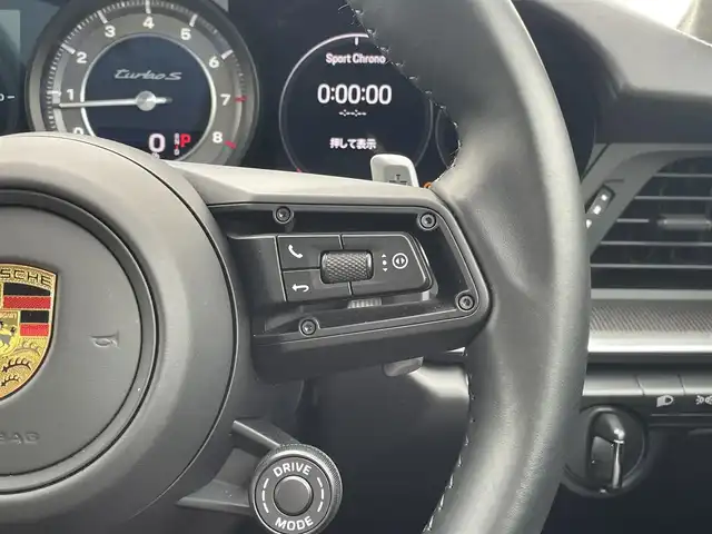 ポルシェ ポルシェ ９１１ ターボS 東京都 2022(令4)年 1.9万km ピュアホワイト フロントリフター/ＰＣＣＢ/ＰＤＣＣ/ＰＡＳＭ/ＡＣＣ/ＢＯＳＥ/黒革シート/エギゾースト/エントリー&ドライブ/マトリクスＬＥＤ/アルカンルーフ/サンルーフ/スポーツクロノパッケージ/ＡｐｐｌｅＣａｒＰｌａｙ／ＡｎｄｒｏｉｄＡｕｔｏ