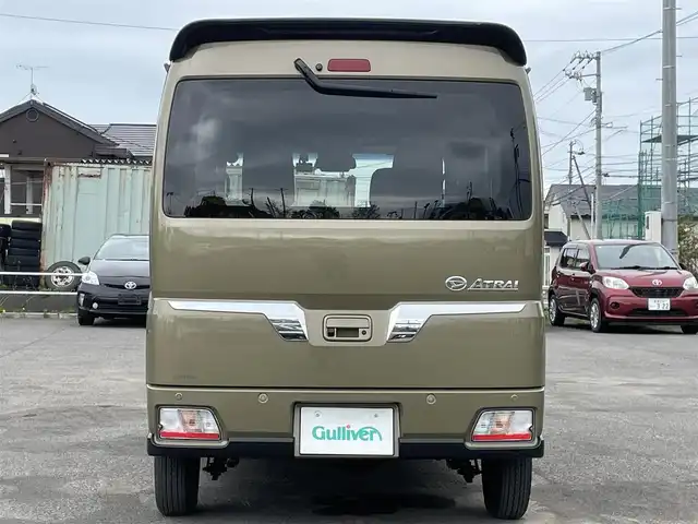 ダイハツ アトレー バン RS 道央・札幌 2023(令5)年 0.3万km オフビートカーキM ４WD/社外メモリーナビ/CD/DVD/BT/フルセグ/衝突被害軽減ブレーキ/横滑り防止装置/レーダークルーズコントロール/レーンキープアシスト/クリアランスソナー/バックカメラ/ドライブレコーダー/アイドリングストップ/両側パワースライドドア/ステアリングリモコン/リアスポイラー/プッシュスタート/スマートキー/LEDヘッドライト/オートライト/オートハイビーム/フォグランプ/電動格納ミラー/ウィンカーミラー/純正フロアマット/ドアバイザー/スペアキー/社外エンジンスターター/鉄チンホイール付冬タイヤ積込/（純正ホイールキャップ付）/145/80/R12/2023年/山8mm