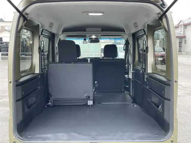 ダイハツ アトレー バン RS 道央・札幌 2023(令5)年 0.3万km オフビートカーキM ４WD/社外メモリーナビ/CD/DVD/BT/フルセグ/衝突被害軽減ブレーキ/横滑り防止装置/レーダークルーズコントロール/レーンキープアシスト/クリアランスソナー/バックカメラ/ドライブレコーダー/アイドリングストップ/両側パワースライドドア/ステアリングリモコン/リアスポイラー/プッシュスタート/スマートキー/LEDヘッドライト/オートライト/オートハイビーム/フォグランプ/電動格納ミラー/ウィンカーミラー/純正フロアマット/ドアバイザー/スペアキー/社外エンジンスターター/鉄チンホイール付冬タイヤ積込/（純正ホイールキャップ付）/145/80/R12/2023年/山8mm