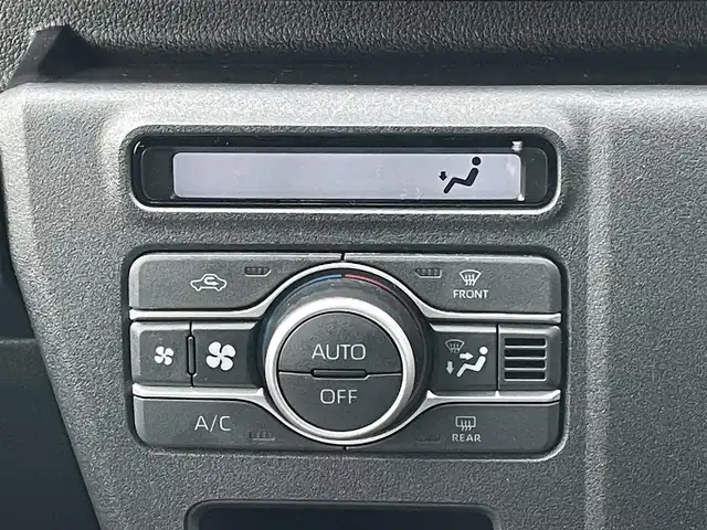 ダイハツ アトレー バン RS 道央・札幌 2023(令5)年 0.3万km オフビートカーキM ４WD/社外メモリーナビ/CD/DVD/BT/フルセグ/衝突被害軽減ブレーキ/横滑り防止装置/レーダークルーズコントロール/レーンキープアシスト/クリアランスソナー/バックカメラ/ドライブレコーダー/アイドリングストップ/両側パワースライドドア/ステアリングリモコン/リアスポイラー/プッシュスタート/スマートキー/LEDヘッドライト/オートライト/オートハイビーム/フォグランプ/電動格納ミラー/ウィンカーミラー/純正フロアマット/ドアバイザー/スペアキー/社外エンジンスターター/鉄チンホイール付冬タイヤ積込/（純正ホイールキャップ付）/145/80/R12/2023年/山8mm
