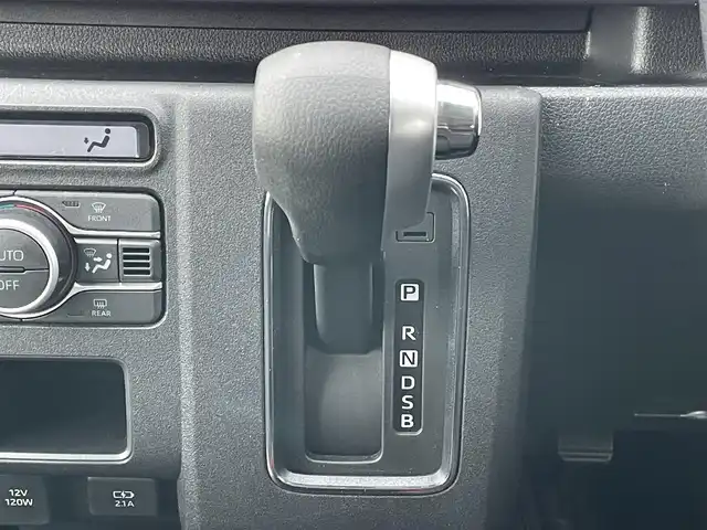 ダイハツ アトレー バン RS 道央・札幌 2023(令5)年 0.3万km オフビートカーキM ４WD/社外メモリーナビ/CD/DVD/BT/フルセグ/衝突被害軽減ブレーキ/横滑り防止装置/レーダークルーズコントロール/レーンキープアシスト/クリアランスソナー/バックカメラ/ドライブレコーダー/アイドリングストップ/両側パワースライドドア/ステアリングリモコン/リアスポイラー/プッシュスタート/スマートキー/LEDヘッドライト/オートライト/オートハイビーム/フォグランプ/電動格納ミラー/ウィンカーミラー/純正フロアマット/ドアバイザー/スペアキー/社外エンジンスターター/鉄チンホイール付冬タイヤ積込/（純正ホイールキャップ付）/145/80/R12/2023年/山8mm