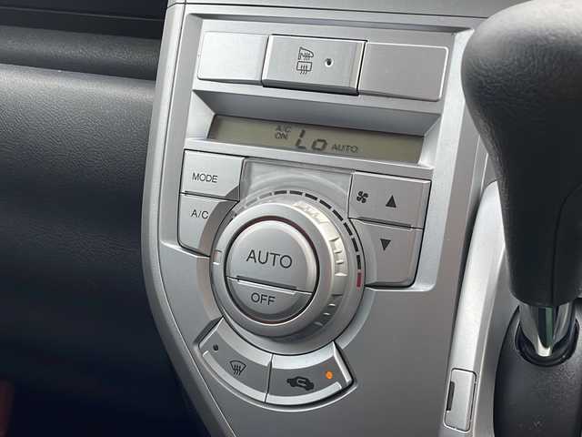 ホンダ ゼスト スパーク Wターボ 新潟県 2009(平21)年 11万km クエーサーグレーパール 純正ナビCD/DVD/HIDヘッドライト/4WD/純正フロアマット/純正14インチアルミホイール/ETC/スマートキー