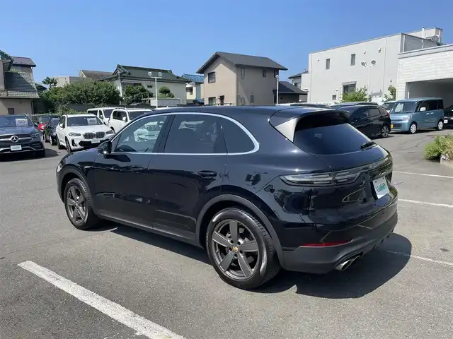ポルシェ カイエン S 神奈川県 2020(令2)年 8.2万km 黒