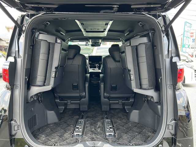 トヨタ アルファード Z 山口県 2024(令6)年 0.9万km ブラック ワンオーナー/ガラスルーフ/純正ナビ/BT/USB/Miracast/フルセグTV/全周囲カメラ/両側パワースライドドア/パワーバックドア/黒レザーシート/前席/セカンドシート　パワーシート/前席/セカンドシート　シートヒーター・エアシート/ウッドコンビステアリング/ステアリングスイッチ/レーダークルーズコントロール/純正LEDヘッドライト/純正フォグランプ/オートライト/オートハイビーム/デジタルインナーミラー/衝突被害軽減ブレーキ/横滑り防止/LDA/BSM/オートパーキングホールド/コーナーセンサー/前後タイプドライブレコーダー/スマートキー×２/ビルトインETC2.0/純正フロアマット/純正ドアバイザー/電動格納ウインカードアミラー
