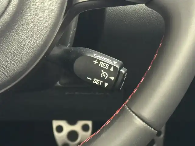 スバル ＢＲＺ S 三重県 2023(令5)年 0.3万km クリスタルホワイトP プレミアムガソリン/FR/6F/カロッツェリア 9インチ『楽ナビ』 AVIC-RQ911/（CD/DVD/MSV/SD/FM/AM/TV/Bluetooth/iPod/USB/HDMI/AUX）/安全/・スバルリヤビークルディテクション［SRVD］/・VSC（横滑り防止機能）/・EBD付ABS/・SRS サイド＆カーテンシールドエアバッグ/装備/・ステアリング連動ヘッドライト［SRH］/・左右独立温度独立調整オートエアコン/・定速クルーズコントロール/・ステアリングスイッチ/・オートライト/・LEDヘッドライト/・充電用USBジャックx2/・走行制御モード（スポーツ/スノー）/・TRACKモード/・プッシュスタート/・スマートキーx2/・BOXERメーター（7インチカラー×液晶メーター）/・純正18inAW/・保/取/ナビ取/など
