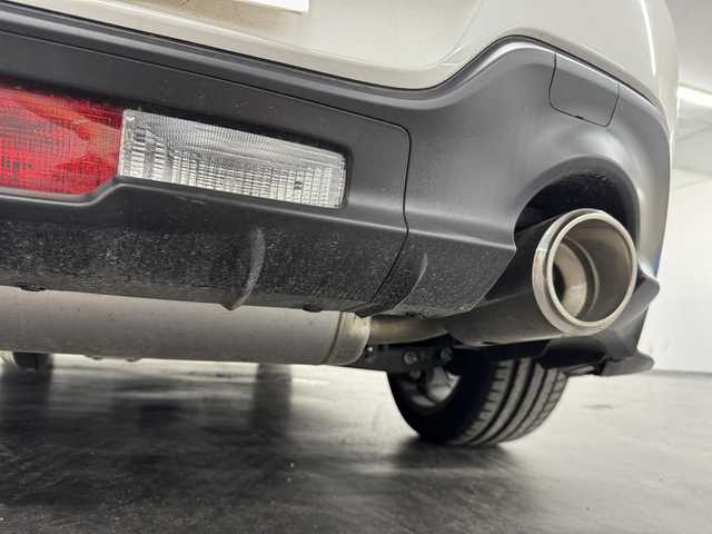 スバル ＢＲＺ S 三重県 2023(令5)年 0.3万km クリスタルホワイトP プレミアムガソリン/FR/6F/カロッツェリア 9インチ『楽ナビ』 AVIC-RQ911/（CD/DVD/MSV/SD/FM/AM/TV/Bluetooth/iPod/USB/HDMI/AUX）/安全/・スバルリヤビークルディテクション［SRVD］/・VSC（横滑り防止機能）/・EBD付ABS/・SRS サイド＆カーテンシールドエアバッグ/装備/・ステアリング連動ヘッドライト［SRH］/・左右独立温度独立調整オートエアコン/・定速クルーズコントロール/・ステアリングスイッチ/・オートライト/・LEDヘッドライト/・充電用USBジャックx2/・走行制御モード（スポーツ/スノー）/・TRACKモード/・プッシュスタート/・スマートキーx2/・BOXERメーター（7インチカラー×液晶メーター）/・純正18inAW/・保/取/ナビ取/など