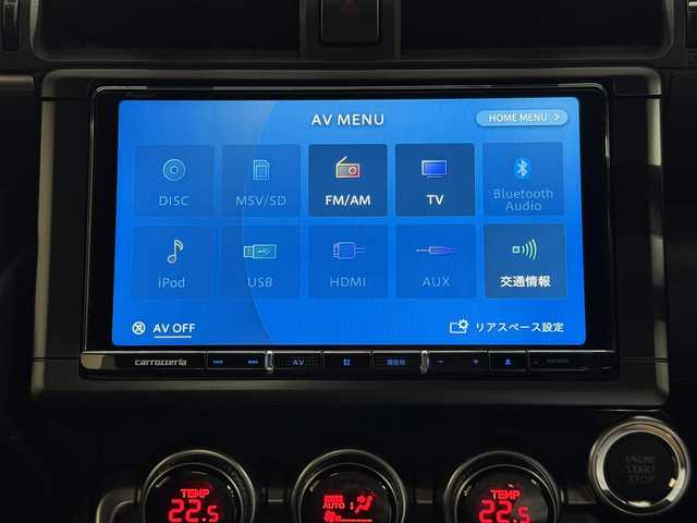 スバル ＢＲＺ S 三重県 2023(令5)年 0.3万km クリスタルホワイトP プレミアムガソリン/FR/6F/カロッツェリア 9インチ『楽ナビ』 AVIC-RQ911/（CD/DVD/MSV/SD/FM/AM/TV/Bluetooth/iPod/USB/HDMI/AUX）/安全/・スバルリヤビークルディテクション［SRVD］/・VSC（横滑り防止機能）/・EBD付ABS/・SRS サイド＆カーテンシールドエアバッグ/装備/・ステアリング連動ヘッドライト［SRH］/・左右独立温度独立調整オートエアコン/・定速クルーズコントロール/・ステアリングスイッチ/・オートライト/・LEDヘッドライト/・充電用USBジャックx2/・走行制御モード（スポーツ/スノー）/・TRACKモード/・プッシュスタート/・スマートキーx2/・BOXERメーター（7インチカラー×液晶メーター）/・純正18inAW/・保/取/ナビ取/など