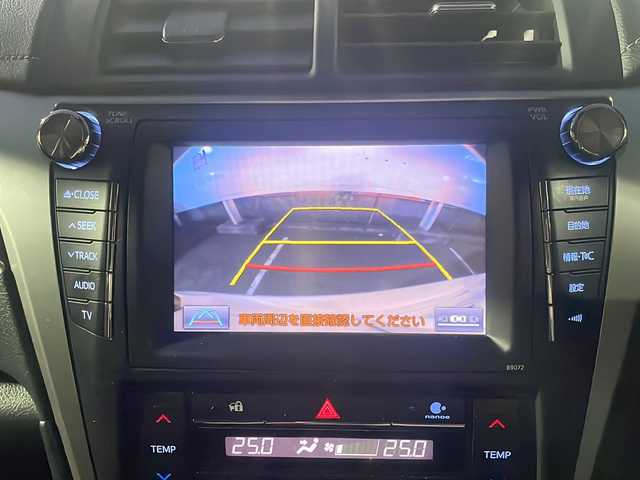 トヨタ カムリ ハイブリット レザーパッケージ 福島県 2015(平27)年 7.6万km ホワイトパールクリスタルシャイン 衝突軽減ブレーキ/純正SDナビ/（AM/FM/DVD/SD/Bluetooth）/バックカメラ/レザーシート/パワーシート/レーンキープアシスト/横滑り防止装置/BSM/ETC/LEDヘッドライト/純正フロアマット/純正17インチAW/プッシュスタート/スマートキー/スペアキー