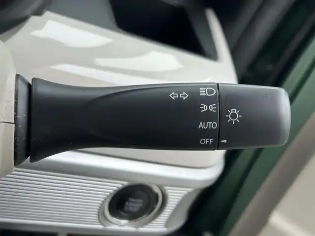 スズキ スペーシア HYBRID X 和歌山県 2019(平31)年 4.5万km ツールグリーンパールメタリック 社外7インチナビ（AVIC-RZ302）/フルセグTV/CD/DVD/衝突軽減ブレーキ/レーンキープアシスト/横滑り防止/オートライト/後方コーナーセンサー/ETC/両側パワスラ/ドラレコ/シートヒーター/後席サーキュレーター/後席ロール式サンシェード/レベライザー/Pスタート/アイドリングストップ