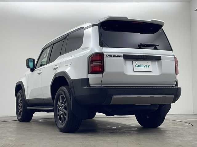 トヨタ ランドクルーザー ２５０ VX 秋田県 2024(令6)年 0.1万km プラチナホワイトパールマイカ ４WD/純正ナビ(Bluetooth/フルセグ/ACP/AA)/全方位カメラ/ステアリングヒーター/ビルトインETC/前席シートヒーター/前席エアシート/純正前後ドライブレコーダー/デジタルインナーミラー/パワーバックドア/運転席パワーシート/JBL/センターデフロック/オートマチックハイビーム/レザーシート/サンルーフ/純正AW/純正エンジンスターター/スマートキー