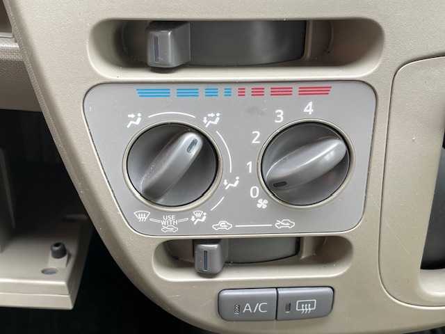 ダイハツ ムーヴ L VSスマートセレクション SA 静岡県 2014(平26)年 6.7万km ブライトシルバーメタリック 純正オーディオ/純正フロアマット/キーレスキー/エコアイドル/ETC/ドアバイザー
