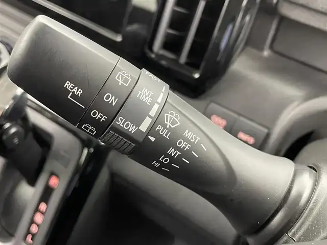 スズキ ソリオ バンディット HV MV 大分県 2021(令3)年 4.1万km メロウディープレッドパール/ブラック ワンオーナー/スズキセーフティサポート搭載/レーダークルーズコントロール/ヘッドアップディスプレイ/全方位カメラ/純正9型ナビ/・フルセグTV、DVD再生可、USB、AM/FM/・AppleCarPlay、AndroidAuto/ステアリングスイッチ/両側電動スライドドア/前後ドライブレコーダー/ビルトインETC/サーキュレーター/前関シートヒーター/アイドリングストップ/横滑り防止装置/電動格納ミラー/純正フロアマット/オートライト/LEDヘッドライト/LEDフォグ/純正15インチアルミホイール/保証書、取説