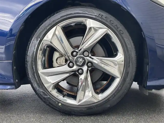 トヨタ クラウン ハイブリッド RS 静岡県 2018(平30)年 4.4万km ダークブルーマイカ Toyota Safety Sense/純正メーカーナビ/　AM FM CD DVD Bluetooth USB AUX/ビルトインETC/LEDオートヘッドランプ/レーダークルーズコントロール/シートヒーター(前席)/前後方クリアランスソナー/純正18インチアルミホイール/スマートキー2本/パドルシフト/フルセグTV/バックモニター/パワーシート(前席)