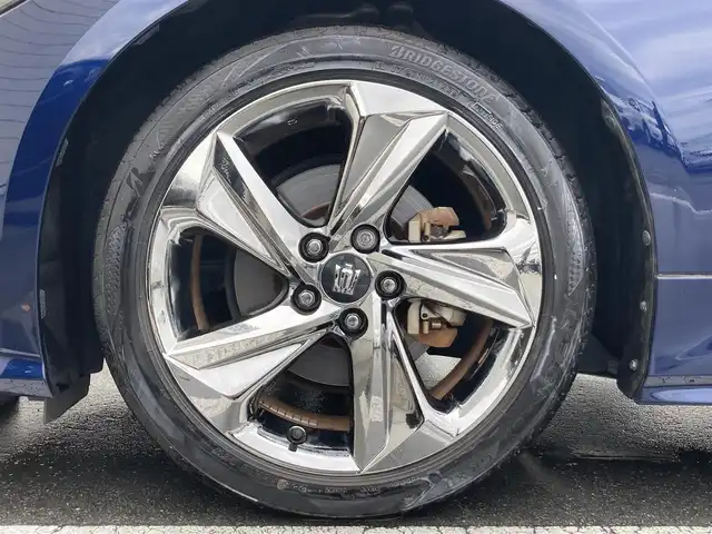 トヨタ クラウン ハイブリッド RS 静岡県 2018(平30)年 4.4万km ダークブルーマイカ Toyota Safety Sense/純正メーカーナビ/　AM FM CD DVD Bluetooth USB AUX/ビルトインETC/LEDオートヘッドランプ/レーダークルーズコントロール/シートヒーター(前席)/前後方クリアランスソナー/純正18インチアルミホイール/スマートキー2本/パドルシフト/フルセグTV/バックモニター/パワーシート(前席)