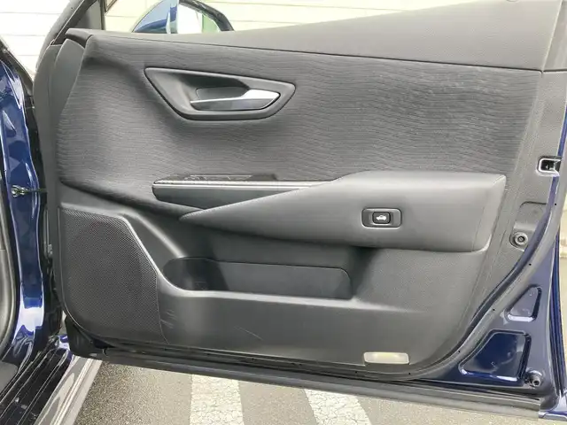 トヨタ クラウン ハイブリッド RS 静岡県 2018(平30)年 4.4万km ダークブルーマイカ Toyota Safety Sense/純正メーカーナビ/　AM FM CD DVD Bluetooth USB AUX/ビルトインETC/LEDオートヘッドランプ/レーダークルーズコントロール/シートヒーター(前席)/前後方クリアランスソナー/純正18インチアルミホイール/スマートキー2本/パドルシフト/フルセグTV/バックモニター/パワーシート(前席)