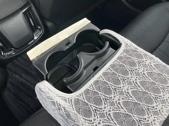トヨタ クラウン ハイブリッド RS 静岡県 2018(平30)年 4.4万km ダークブルーマイカ Toyota Safety Sense/純正メーカーナビ/　AM FM CD DVD Bluetooth USB AUX/ビルトインETC/LEDオートヘッドランプ/レーダークルーズコントロール/シートヒーター(前席)/前後方クリアランスソナー/純正18インチアルミホイール/スマートキー2本/パドルシフト/フルセグTV/バックモニター/パワーシート(前席)