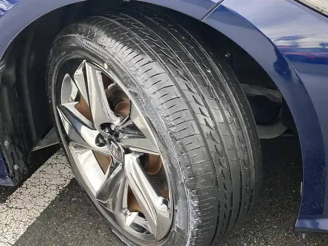 トヨタ クラウン ハイブリッド RS 静岡県 2018(平30)年 4.4万km ダークブルーマイカ Toyota Safety Sense/純正メーカーナビ/　AM FM CD DVD Bluetooth USB AUX/ビルトインETC/LEDオートヘッドランプ/レーダークルーズコントロール/シートヒーター(前席)/前後方クリアランスソナー/純正18インチアルミホイール/スマートキー2本/パドルシフト/フルセグTV/バックモニター/パワーシート(前席)