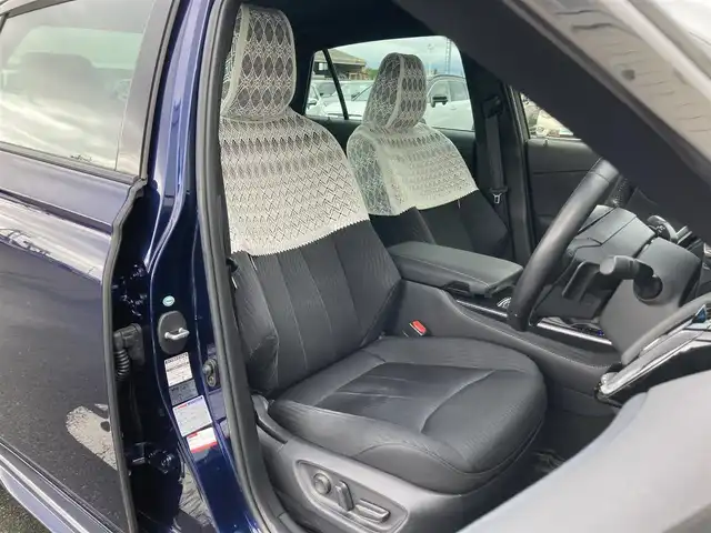 トヨタ クラウン ハイブリッド RS 静岡県 2018(平30)年 4.4万km ダークブルーマイカ Toyota Safety Sense/純正メーカーナビ/　AM FM CD DVD Bluetooth USB AUX/ビルトインETC/LEDオートヘッドランプ/レーダークルーズコントロール/シートヒーター(前席)/前後方クリアランスソナー/純正18インチアルミホイール/スマートキー2本/パドルシフト/フルセグTV/バックモニター/パワーシート(前席)