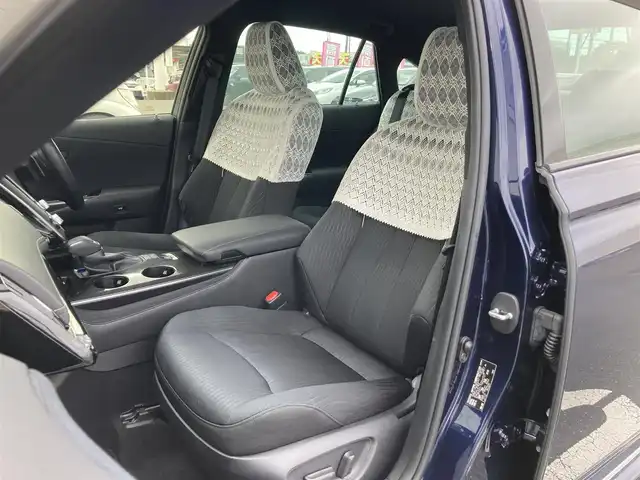 トヨタ クラウン ハイブリッド RS 静岡県 2018(平30)年 4.4万km ダークブルーマイカ Toyota Safety Sense/純正メーカーナビ/　AM FM CD DVD Bluetooth USB AUX/ビルトインETC/LEDオートヘッドランプ/レーダークルーズコントロール/シートヒーター(前席)/前後方クリアランスソナー/純正18インチアルミホイール/スマートキー2本/パドルシフト/フルセグTV/バックモニター/パワーシート(前席)