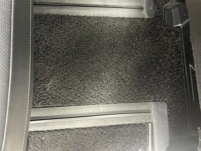 トヨタ エスクァイア ハイブリッド Gi 茨城県 2020(令2)年 3.9万km ブラック 純正ナビ/フルセグ視聴可/Bluetooth接続/ETC/ドラレコ/バックカメラ/シートヒーター（D＋N席）/クルコン/後席モニター/WAC/USB入力端子/ウォークスルー/純正AW/純正フロアマット