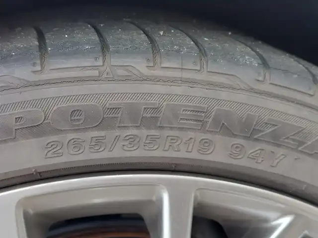 レクサス ＲＣ 350 バージョンL 東京都 2019(令1)年 3.8万km マーキュリーグレーマイカ マークレビンソン/レクサスセーフティシステム/・プリクラッシュセーフティシステム/・レーダークルーズコントロール/・レーントレーシングアシスト/・レーンデバーチャーアラート/・オートマチックハイビーム/・クリアランスソナー/純正SDナビ/・BT/フルセグTV/FM/AM/・バックカメラ/・ブラインドスポットモニター/・純正ビルトインETC2.0/・ドライブレコーダー/革巻きステアリング/・パドルシフト/・ステアリングヒーター/パワーシート（運転席/助手席）/・シートヒーター（運転席/助手席）/・エアシート（運転席/助手席）/・シートメモリー（運転席）/３眼LEDヘッドライト/・オートライト/純正アルミホイール/純正フロアマット/スマートキー