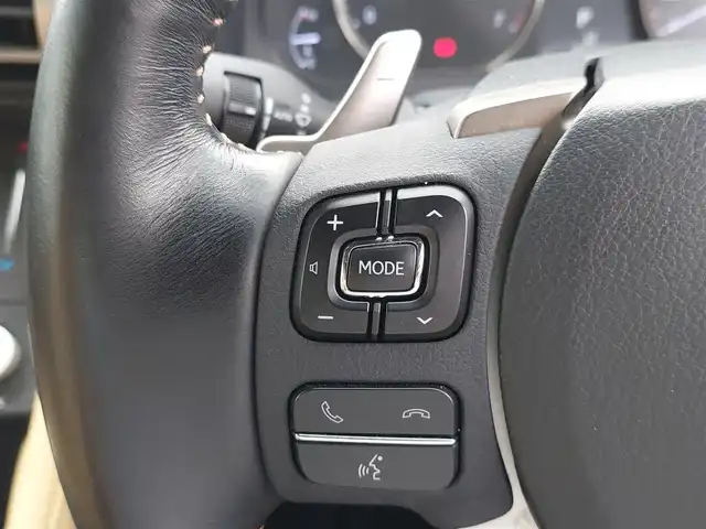 レクサス ＲＣ 350 バージョンL 東京都 2019(令1)年 3.8万km マーキュリーグレーマイカ マークレビンソン/レクサスセーフティシステム/・プリクラッシュセーフティシステム/・レーダークルーズコントロール/・レーントレーシングアシスト/・レーンデバーチャーアラート/・オートマチックハイビーム/・クリアランスソナー/純正SDナビ/・BT/フルセグTV/FM/AM/・バックカメラ/・ブラインドスポットモニター/・純正ビルトインETC2.0/・ドライブレコーダー/革巻きステアリング/・パドルシフト/・ステアリングヒーター/パワーシート（運転席/助手席）/・シートヒーター（運転席/助手席）/・エアシート（運転席/助手席）/・シートメモリー（運転席）/３眼LEDヘッドライト/・オートライト/純正アルミホイール/純正フロアマット/スマートキー