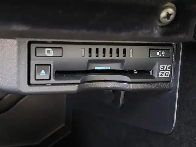 レクサス ＲＣ 350 バージョンL 東京都 2019(令1)年 3.8万km マーキュリーグレーマイカ マークレビンソン/レクサスセーフティシステム/・プリクラッシュセーフティシステム/・レーダークルーズコントロール/・レーントレーシングアシスト/・レーンデバーチャーアラート/・オートマチックハイビーム/・クリアランスソナー/純正SDナビ/・BT/フルセグTV/FM/AM/・バックカメラ/・ブラインドスポットモニター/・純正ビルトインETC2.0/・ドライブレコーダー/革巻きステアリング/・パドルシフト/・ステアリングヒーター/パワーシート（運転席/助手席）/・シートヒーター（運転席/助手席）/・エアシート（運転席/助手席）/・シートメモリー（運転席）/３眼LEDヘッドライト/・オートライト/純正アルミホイール/純正フロアマット/スマートキー