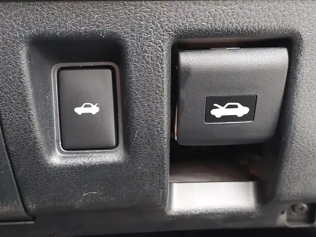 レクサス ＲＣ 350 バージョンL 東京都 2019(令1)年 3.8万km マーキュリーグレーマイカ マークレビンソン/レクサスセーフティシステム/・プリクラッシュセーフティシステム/・レーダークルーズコントロール/・レーントレーシングアシスト/・レーンデバーチャーアラート/・オートマチックハイビーム/・クリアランスソナー/純正SDナビ/・BT/フルセグTV/FM/AM/・バックカメラ/・ブラインドスポットモニター/・純正ビルトインETC2.0/・ドライブレコーダー/革巻きステアリング/・パドルシフト/・ステアリングヒーター/パワーシート（運転席/助手席）/・シートヒーター（運転席/助手席）/・エアシート（運転席/助手席）/・シートメモリー（運転席）/３眼LEDヘッドライト/・オートライト/純正アルミホイール/純正フロアマット/スマートキー