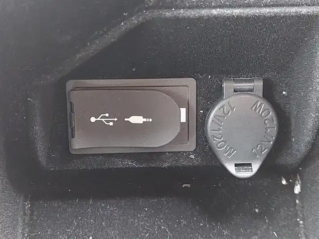 レクサス ＲＣ 350 バージョンL 東京都 2019(令1)年 3.8万km マーキュリーグレーマイカ マークレビンソン/レクサスセーフティシステム/・プリクラッシュセーフティシステム/・レーダークルーズコントロール/・レーントレーシングアシスト/・レーンデバーチャーアラート/・オートマチックハイビーム/・クリアランスソナー/純正SDナビ/・BT/フルセグTV/FM/AM/・バックカメラ/・ブラインドスポットモニター/・純正ビルトインETC2.0/・ドライブレコーダー/革巻きステアリング/・パドルシフト/・ステアリングヒーター/パワーシート（運転席/助手席）/・シートヒーター（運転席/助手席）/・エアシート（運転席/助手席）/・シートメモリー（運転席）/３眼LEDヘッドライト/・オートライト/純正アルミホイール/純正フロアマット/スマートキー