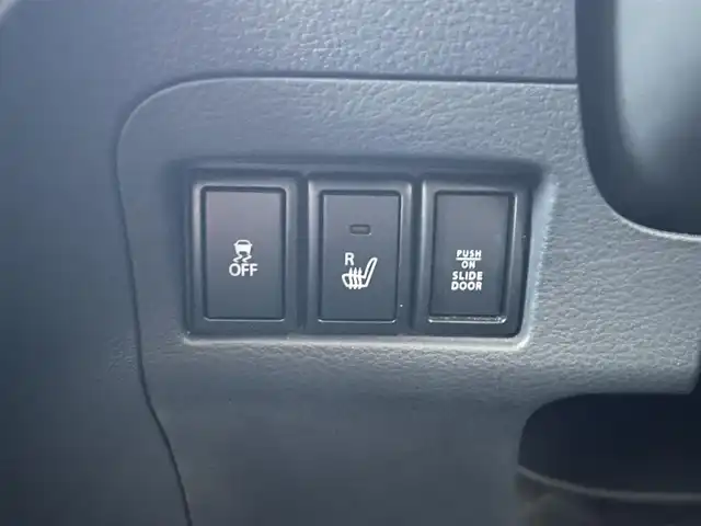 スズキ スペーシア カスタム XS 愛知県 2015(平27)年 6.5万km フェニックスレッドパール ・純正メーカーオプションナビ/・フルセグテレビ/・CD/DVD再生機能/・Bluetooth/USB/AUX接続機能/・全方位カメラ/・ETC/・両側電動スライドドア/・ベンチシート/・純正フロアマット/・純正15インチアルミホイール/・純正HIDヘッドライト/・オートライト/・衝突軽減ブレーキ/・レーンキープアシスト/・アイドリングストップ/・スマートキー/・オートエアコン