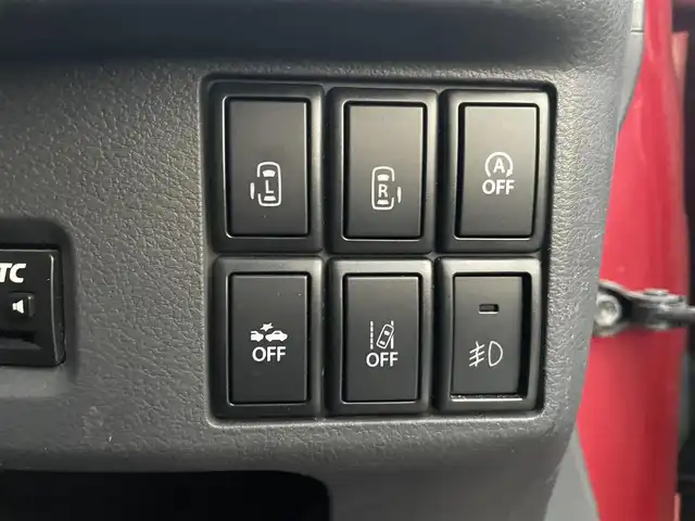 スズキ スペーシア カスタム XS 愛知県 2015(平27)年 6.5万km フェニックスレッドパール ・純正メーカーオプションナビ/・フルセグテレビ/・CD/DVD再生機能/・Bluetooth/USB/AUX接続機能/・全方位カメラ/・ETC/・両側電動スライドドア/・ベンチシート/・純正フロアマット/・純正15インチアルミホイール/・純正HIDヘッドライト/・オートライト/・衝突軽減ブレーキ/・レーンキープアシスト/・アイドリングストップ/・スマートキー/・オートエアコン