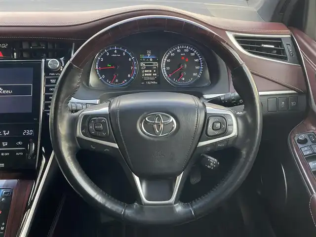 トヨタ ハリアー プレミアム アドバンスドP 岐阜県 2014(平26)年 13.3万km ダークブラウンM (株)IDOMが運営する【じしゃロン多治見店】の自社ローン対象車両になります。こちらは現金ご利用時の価格です。自社ローンご希望の方は別途その旨お申付け下さい。/メーカーオプションナビ/　（Bluetooth/DVD/フルセグ）/サンルーフ/トヨタセーフティセンス/・レーダークルーズコントロール/・プリクラッシュセーフティ/・レーンキープアシスト/・オートマチックハイビーム/アラウンドビューモニター/クリアランスソナー/パワーバックドア/運転席パワーシート/オートライト/フォグランプ/JBLサウンド/電動チルトステア/置くだけ充電