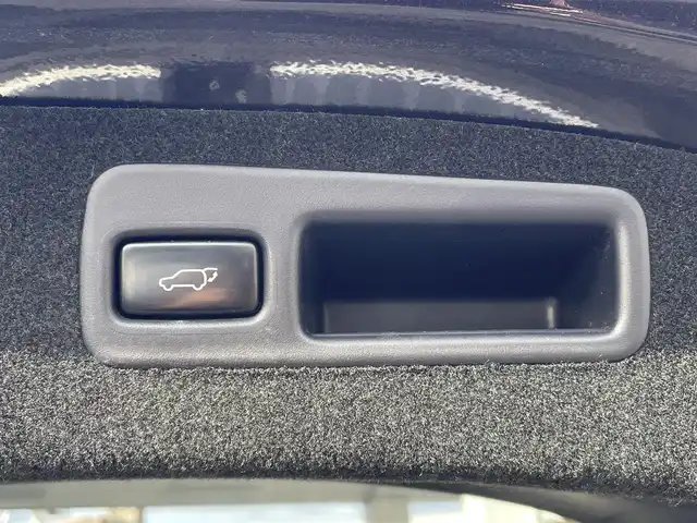 トヨタ ハリアー プレミアム アドバンスドP 岐阜県 2014(平26)年 13.3万km ダークブラウンM (株)IDOMが運営する【じしゃロン多治見店】の自社ローン対象車両になります。こちらは現金ご利用時の価格です。自社ローンご希望の方は別途その旨お申付け下さい。/メーカーオプションナビ/　（Bluetooth/DVD/フルセグ）/サンルーフ/トヨタセーフティセンス/・レーダークルーズコントロール/・プリクラッシュセーフティ/・レーンキープアシスト/・オートマチックハイビーム/アラウンドビューモニター/クリアランスソナー/パワーバックドア/運転席パワーシート/オートライト/フォグランプ/JBLサウンド/電動チルトステア/置くだけ充電