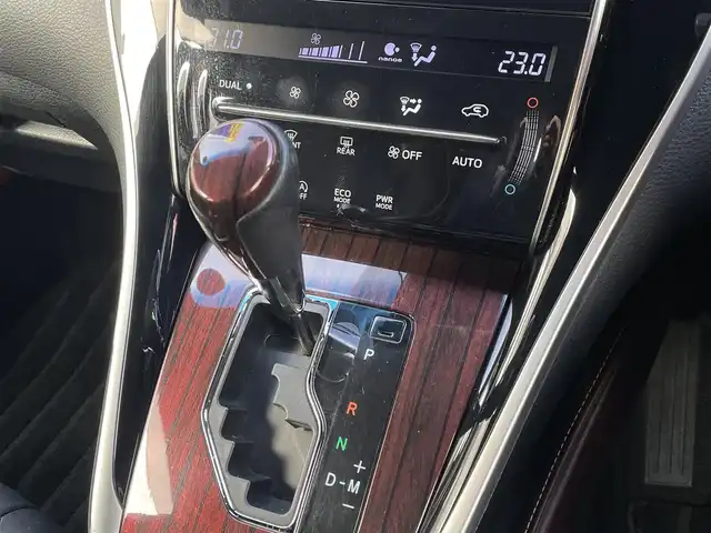 トヨタ ハリアー プレミアム アドバンスドP 岐阜県 2014(平26)年 13.3万km ダークブラウンM (株)IDOMが運営する【じしゃロン多治見店】の自社ローン対象車両になります。こちらは現金ご利用時の価格です。自社ローンご希望の方は別途その旨お申付け下さい。/メーカーオプションナビ/　（Bluetooth/DVD/フルセグ）/サンルーフ/トヨタセーフティセンス/・レーダークルーズコントロール/・プリクラッシュセーフティ/・レーンキープアシスト/・オートマチックハイビーム/アラウンドビューモニター/クリアランスソナー/パワーバックドア/運転席パワーシート/オートライト/フォグランプ/JBLサウンド/電動チルトステア/置くだけ充電