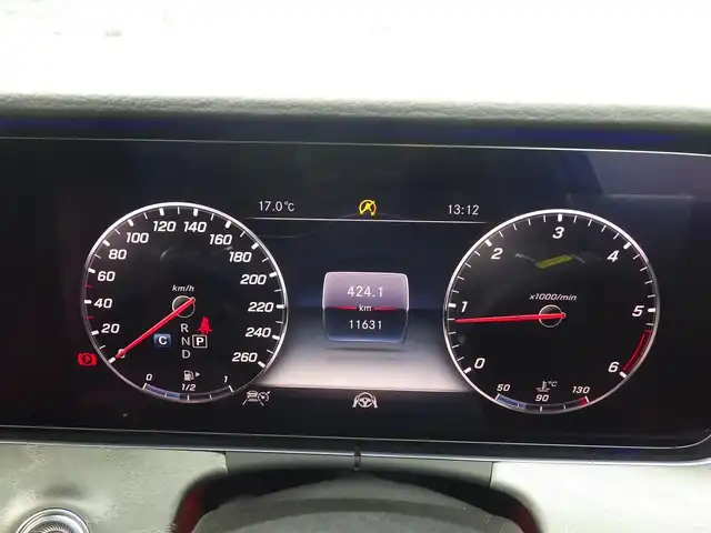 メルセデス・ベンツ ＣＬＳ２２０ｄ スポーツ エクスクルーシブPKG 千葉県 2019(平31)年 1.2万km ダイヤモンドホワイト 245/40R19/アクティブブレーキアシスト/レーンチェンジアシスト/ブラインドスポットアシスト/アテンションアシスト/ディストロニック/パノラミックスライディングルーフ/パワートランクリッド/赤/黒コンビレザーシート/前席パワーシート/エアシート/シートヒーター/純正ナビ/地デジTV/【Bluetooth接続】/【Apple CarPlay　Android Auto対応】/360°カメラ/ブルメスター/パフュームアトマイザー/革巻きステアリング/ステアリングスイッチ/パドルシフト/ETC（DSRC）/LEDヘッドライト/フォグライト/ウインカーミラー/パークトロニック/純正19インチアルミホイル/サイド/カーテンエアバッグ/キーレスゴー