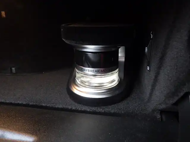 メルセデス・ベンツ ＣＬＳ２２０ｄ スポーツ エクスクルーシブPKG 千葉県 2019(平31)年 1.2万km ダイヤモンドホワイト 245/40R19/アクティブブレーキアシスト/レーンチェンジアシスト/ブラインドスポットアシスト/アテンションアシスト/ディストロニック/パノラミックスライディングルーフ/パワートランクリッド/赤/黒コンビレザーシート/前席パワーシート/エアシート/シートヒーター/純正ナビ/地デジTV/【Bluetooth接続】/【Apple CarPlay　Android Auto対応】/360°カメラ/ブルメスター/パフュームアトマイザー/革巻きステアリング/ステアリングスイッチ/パドルシフト/ETC（DSRC）/LEDヘッドライト/フォグライト/ウインカーミラー/パークトロニック/純正19インチアルミホイル/サイド/カーテンエアバッグ/キーレスゴー