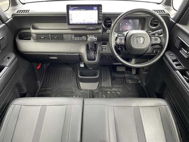 ホンダ Ｎ ＢＯＸ カスタム ターボ コーディネートS 島根県 2023(令5)年 2.4万km グレー 登録時走行距離　23257km/ワンオーナー/保証書/取扱説明書/Honda SENSING/純正ナビ/（Bluetooth/AM/FM/USB/typeC/CD/DVD)/AppleCarPlay/Android Auto/フルセグテレビ/バックカメラ/追従型クルーズコントロール/レーンキープアシスト/両側パワースライドドア/ブレーキホールド/オートリトラミラー/シートヒーター（DN席）/グレーステッチ 本革巻ステアリングホイール/パドルシフト/踏み間違い衝突軽減システム/ETC2.0/ドライブレコーダー前後/カラーコード　NH-912PA