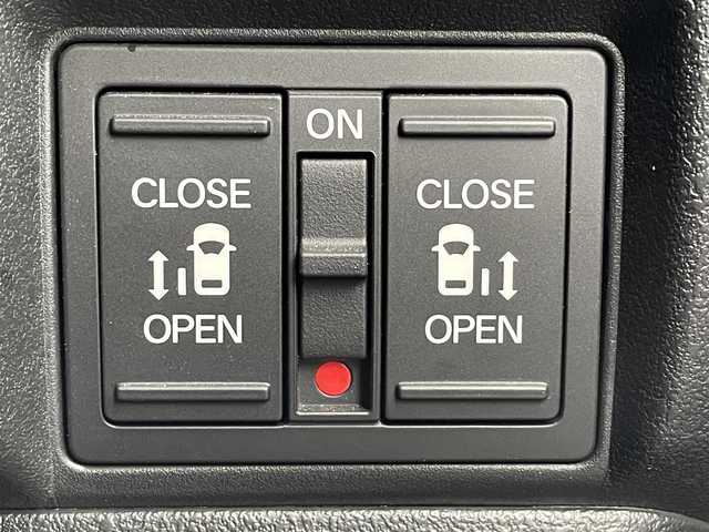 ホンダ Ｎ ＢＯＸ カスタム ターボ コーディネートS 島根県 2023(令5)年 2.4万km グレー 登録時走行距離　23257km/ワンオーナー/保証書/取扱説明書/Honda SENSING/純正ナビ/（Bluetooth/AM/FM/USB/typeC/CD/DVD)/AppleCarPlay/Android Auto/フルセグテレビ/バックカメラ/追従型クルーズコントロール/レーンキープアシスト/両側パワースライドドア/ブレーキホールド/オートリトラミラー/シートヒーター（DN席）/グレーステッチ 本革巻ステアリングホイール/パドルシフト/踏み間違い衝突軽減システム/ETC2.0/ドライブレコーダー前後/カラーコード　NH-912PA