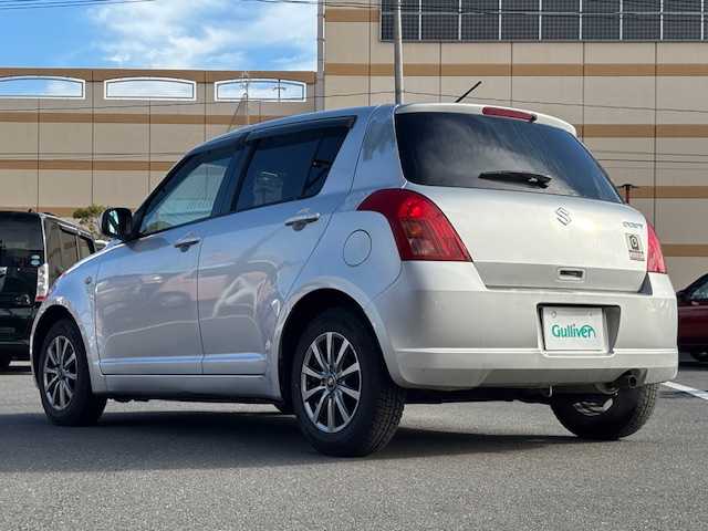 スズキ スイフト XG 宮城県 2006(平18)年 13.3万km シルキーシルバーメタリック 登録時走行距離132816km/AACエアコン/CD/FM/AM/ヘッドライトレベライザー/スペアキーあり/純正フロアマット/フルフラットシート/盗難防止装置/純正フロアマット